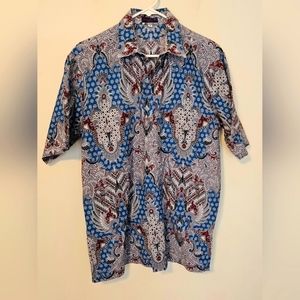 SINGAPORE COLLECTION Button Down Shirt Size Medium EUC